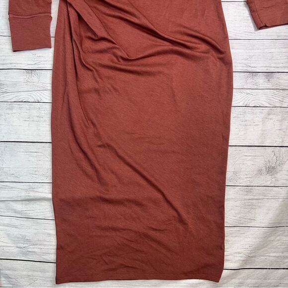 Athleta Industry Turtleneck Dress in Havana Brown Long Sleeve Midi Size Small - Picture 7 of 9